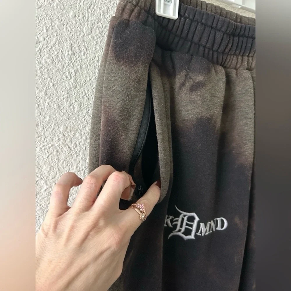T-Crew Bleach Dyed Sweatpants – Size Large